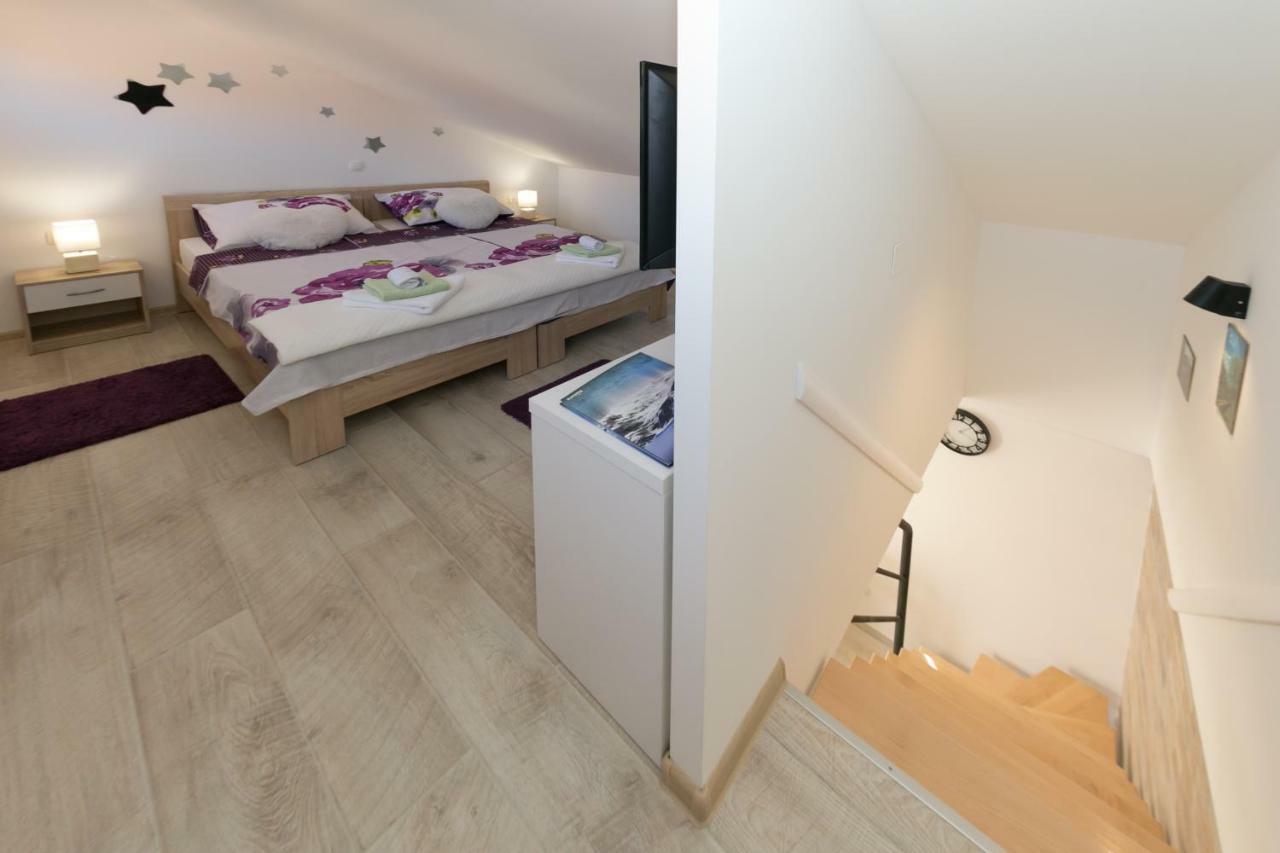 Apartman Urban Nature Otočac Buitenkant foto